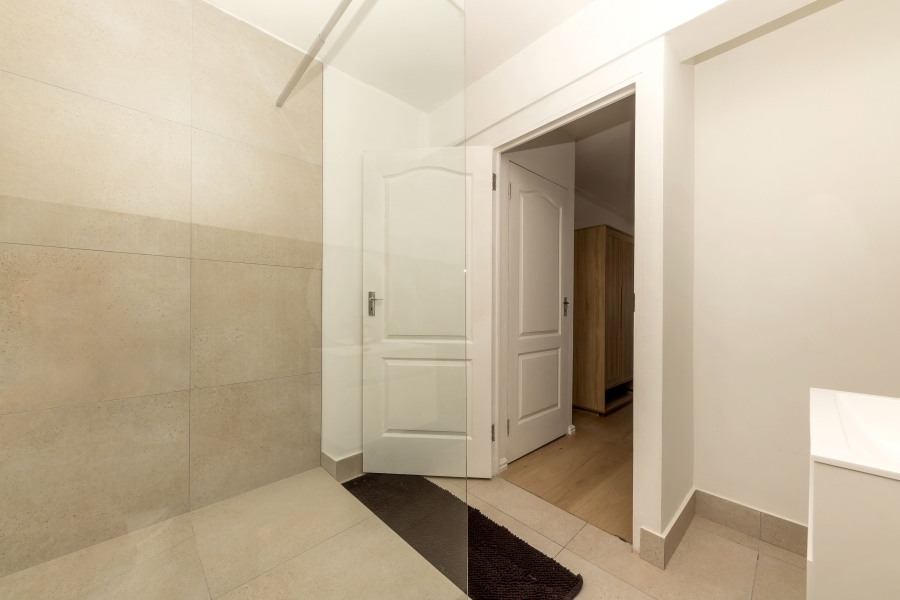 To Let 2 Bedroom Property for Rent in Mouille Point Western Cape